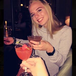 Meet your Posher, Leslie